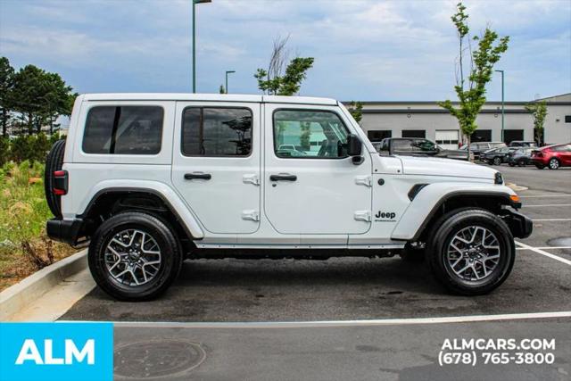 2025 Jeep Wrangler 4-Door Sahara 4x4
