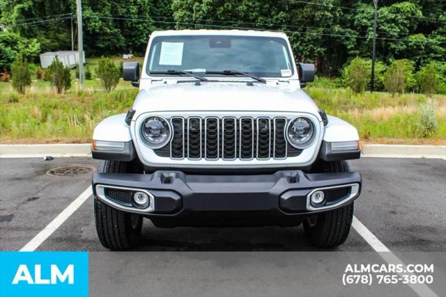 2025 Jeep Wrangler 4-Door Sahara 4x4