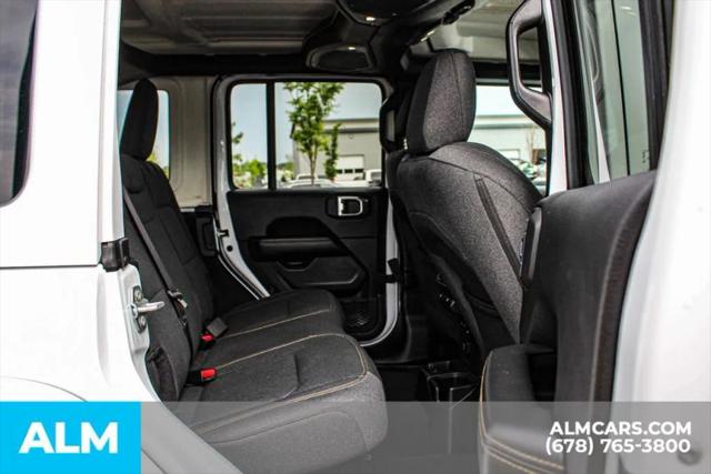 2025 Jeep Wrangler 4-Door Sahara 4x4