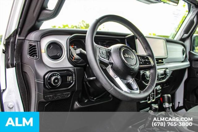 2025 Jeep Wrangler 4-Door Sahara 4x4
