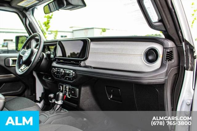 2025 Jeep Wrangler 4-Door Sahara 4x4