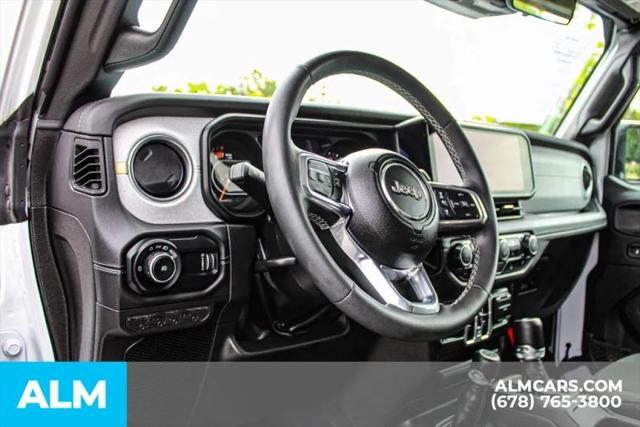 2025 Jeep Wrangler 4-Door Sahara 4x4