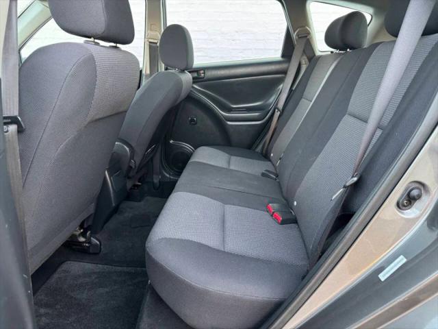 2006 Pontiac Vibe Base