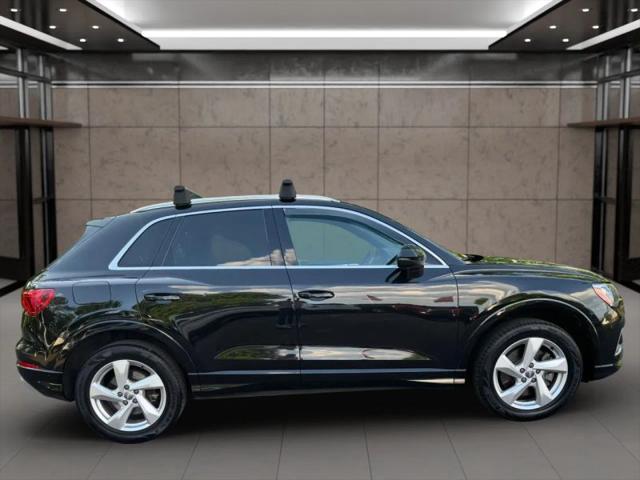 2020 Audi Q3 Premium 45 TFSI quattro Tiptronic