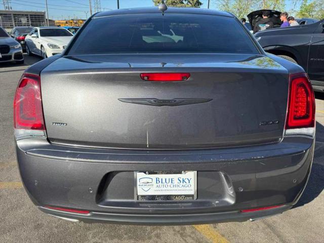 2022 Chrysler 300 Touring L AWD