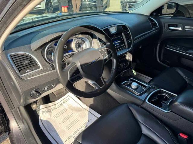 2022 Chrysler 300 Touring L AWD