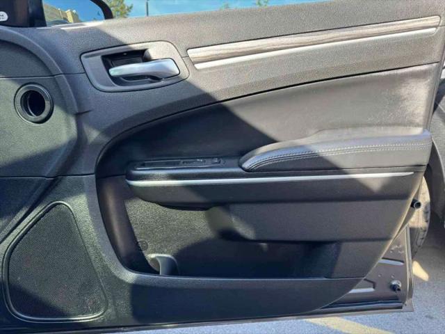 2022 Chrysler 300 Touring L AWD
