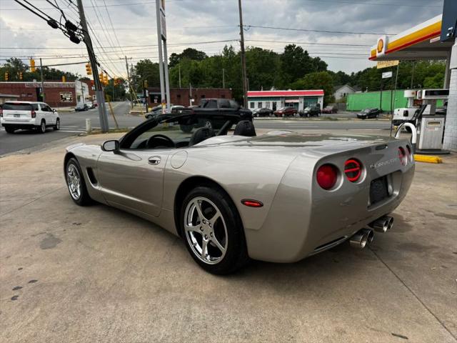 2001 Chevrolet Corvette Base