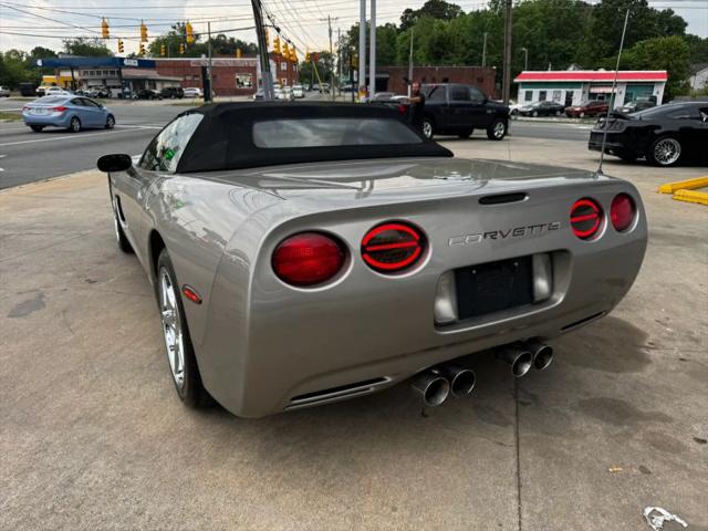 2001 Chevrolet Corvette Base