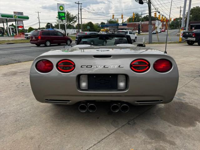 2001 Chevrolet Corvette Base