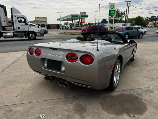 2001 Chevrolet Corvette Base