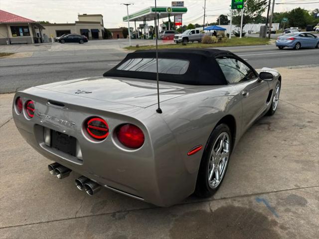 2001 Chevrolet Corvette Base