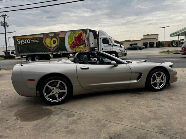 2001 Chevrolet Corvette Base
