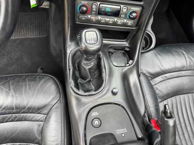 2001 Chevrolet Corvette Base