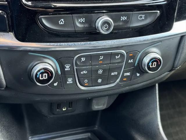 2023 Chevrolet Traverse FWD LT Cloth