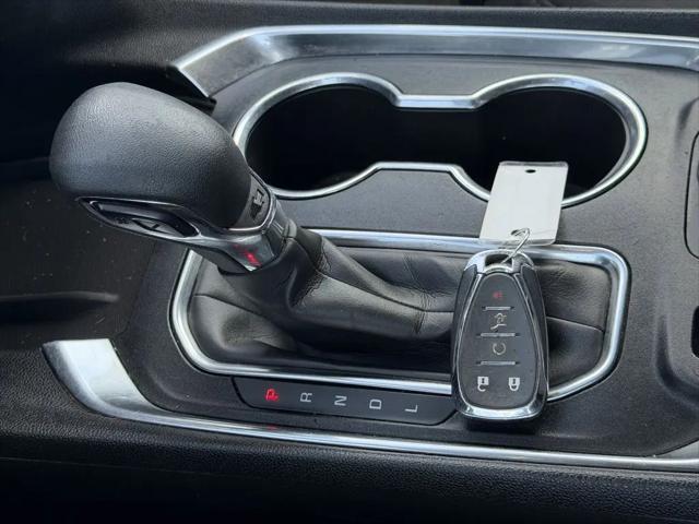 2023 Chevrolet Traverse FWD LT Cloth