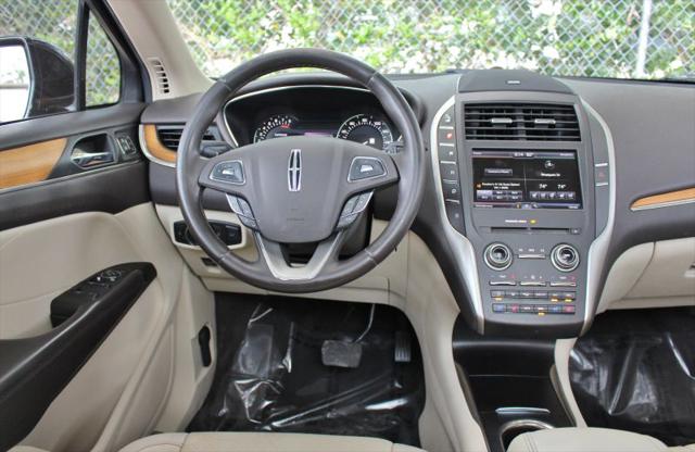 2015 Lincoln MKC Base