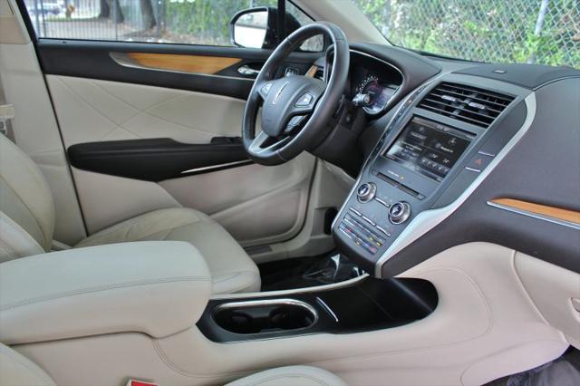 2015 Lincoln MKC Base