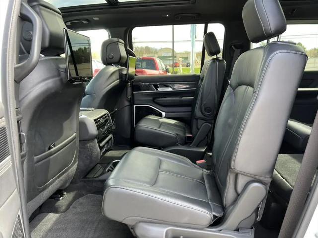 2022 Jeep Wagoneer Series III 4x4