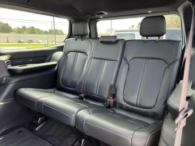 2022 Jeep Wagoneer Series III 4x4