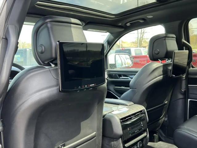 2022 Jeep Wagoneer Series III 4x4