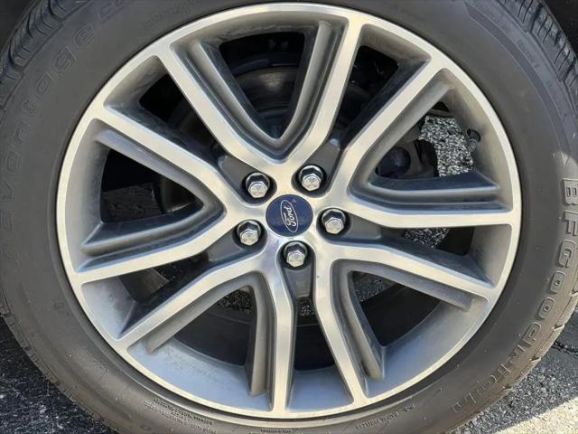 2019 Ford Edge Titanium