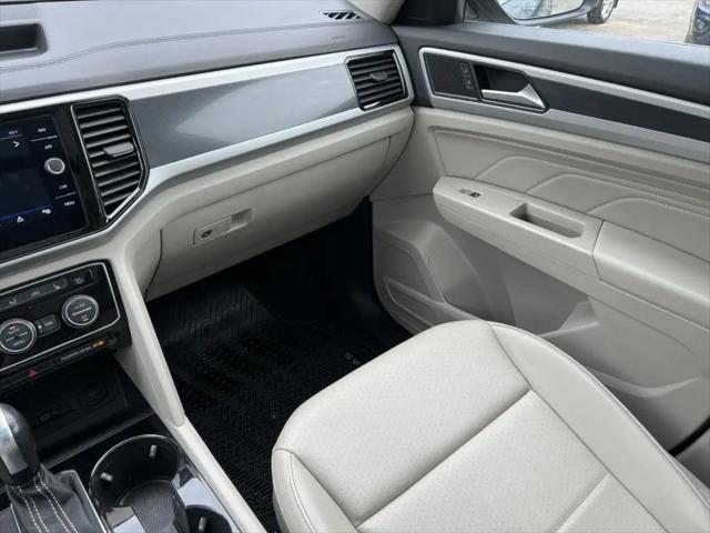 2022 Volkswagen Atlas 3.6L V6 SEL R-Line