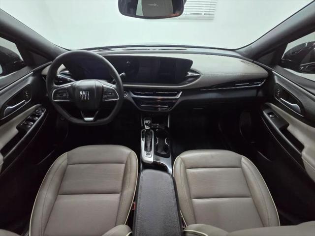 2025 Buick NV Avenir FWD