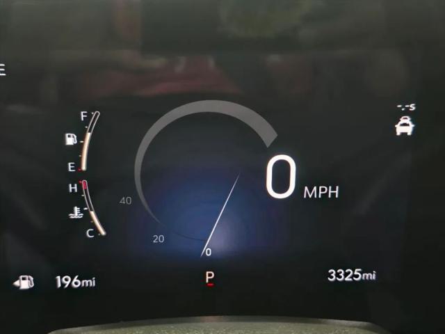 2025 Buick NV Avenir FWD