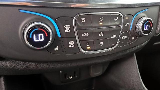 2023 Chevrolet Traverse AWD LT Cloth