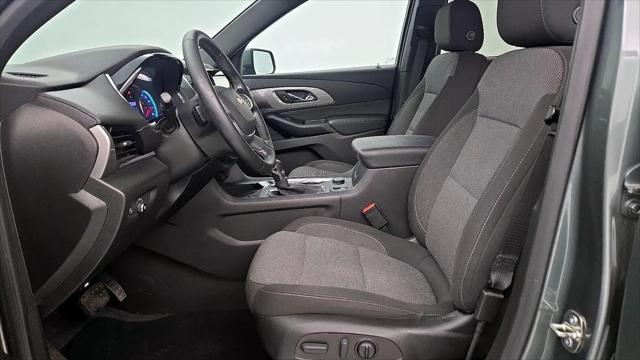 2023 Chevrolet Traverse AWD LT Cloth