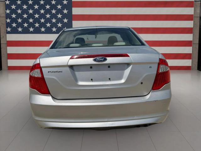 2010 Ford Fusion S