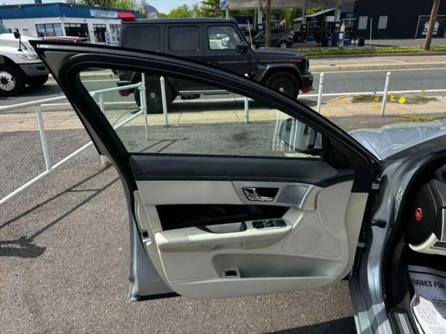 2012 Jaguar XF Portfolio