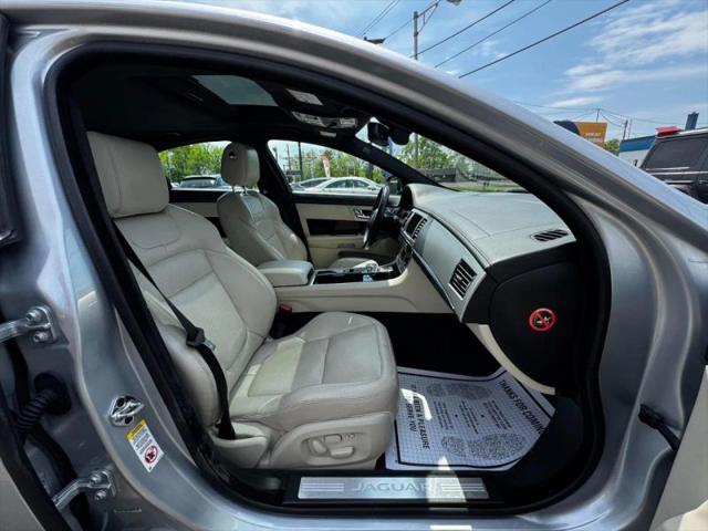 2012 Jaguar XF Portfolio