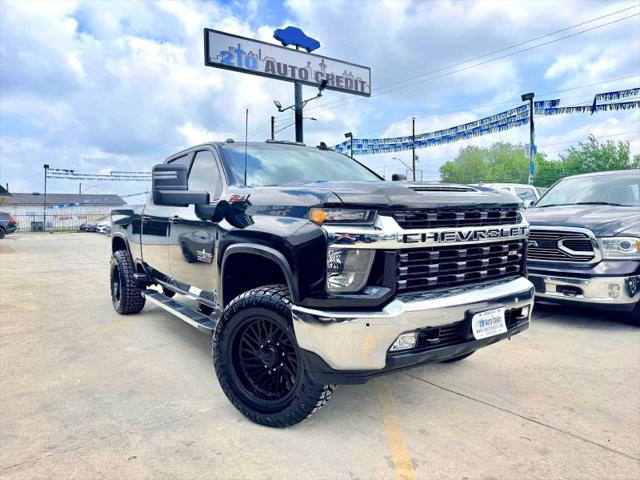 2020 Chevrolet Silverado 2500HD 4WD Crew Cab Standard Bed LT for sale in San Antonio, TX