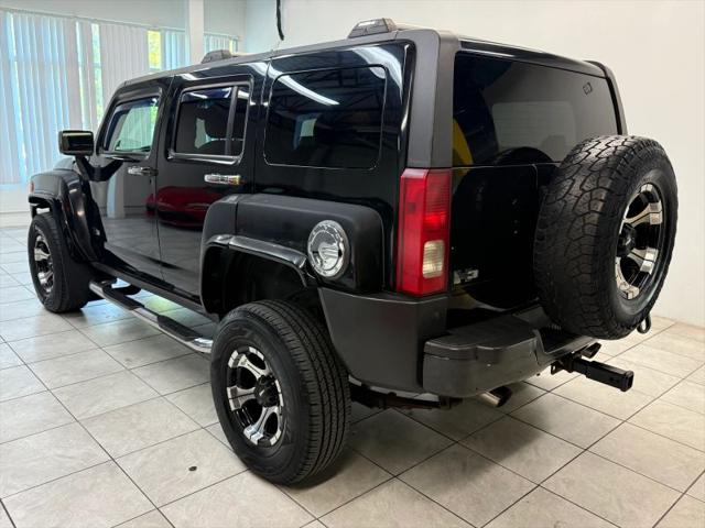 2006 HUMMER H3 Base