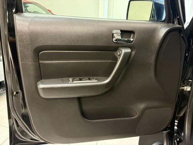 2006 HUMMER H3 Base