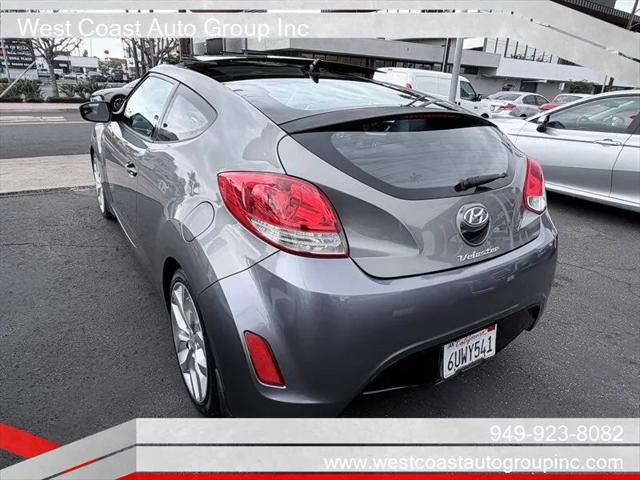 2012 Hyundai Veloster Base w/Black