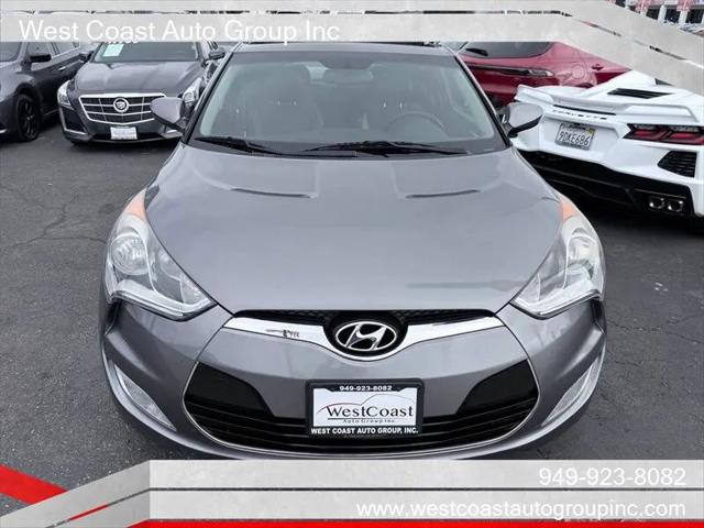 2012 Hyundai Veloster Base w/Black