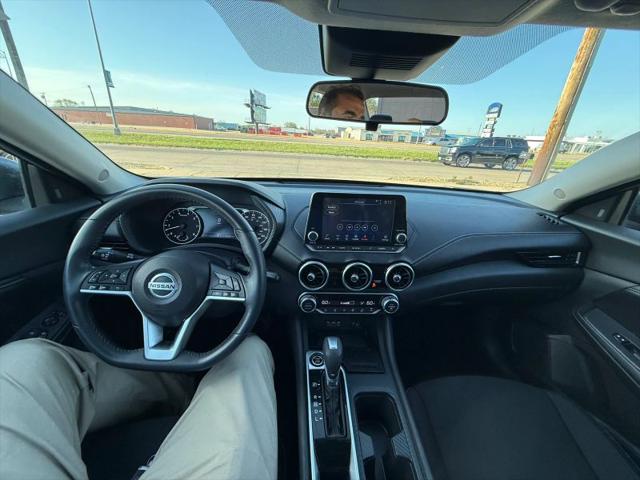 2021 Nissan Sentra SV Xtronic CVT
