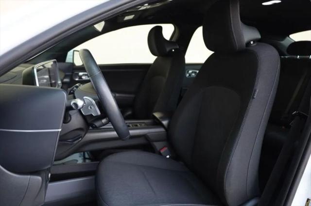 2024 Hyundai IONIQ 6 SE