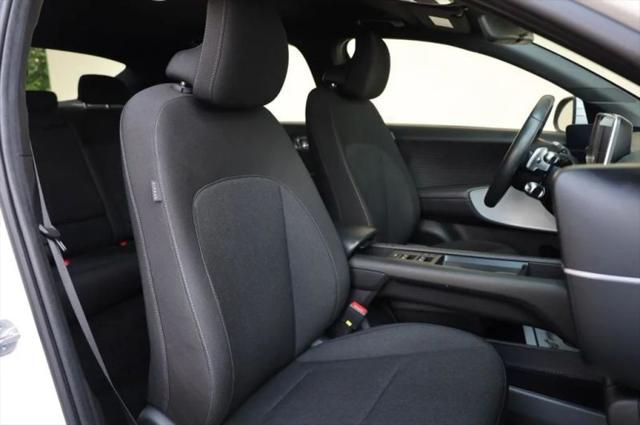 2024 Hyundai IONIQ 6 SE