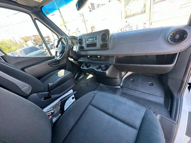2022 Mercedes-Benz Sprinter 2500 High Roof I4