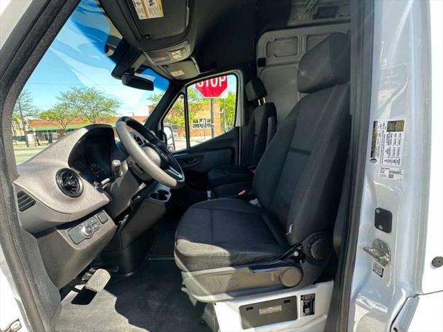 2022 Mercedes-Benz Sprinter 2500 High Roof I4