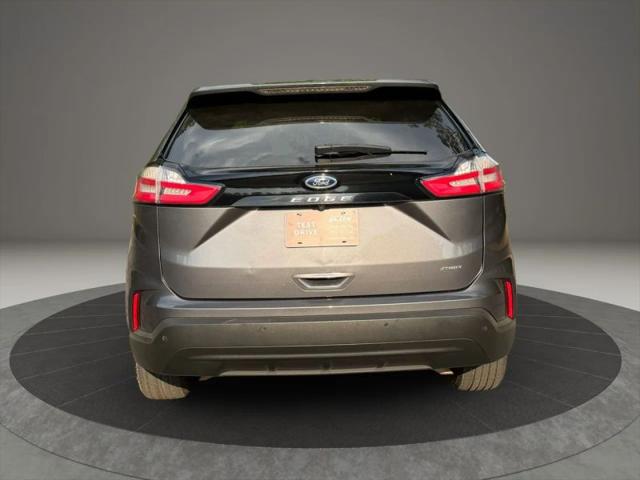 2021 Ford Edge SE
