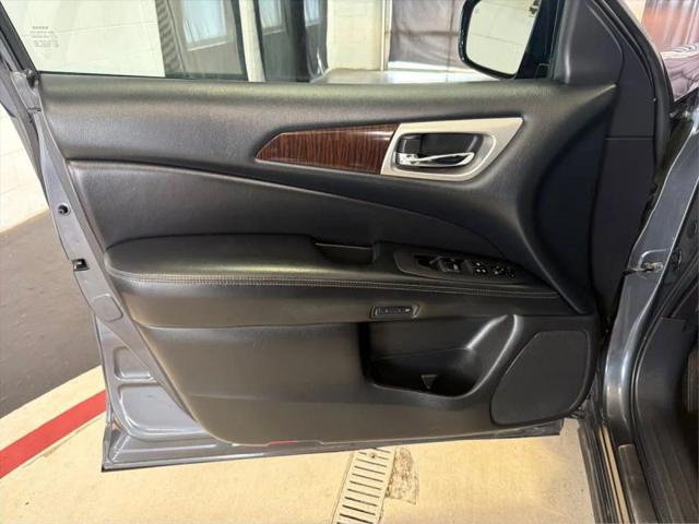 2014 Nissan Pathfinder Platinum