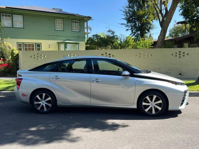 2017 Toyota Mirai Base