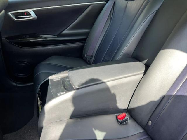 2017 Toyota Mirai Base