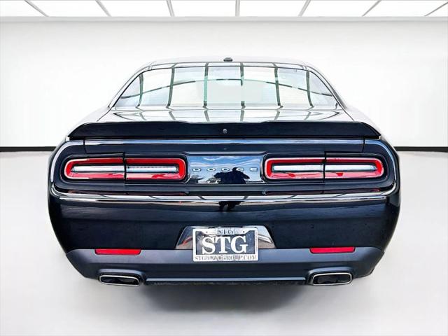 2022 Dodge Challenger SXT