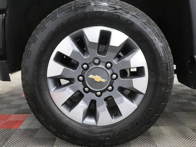2021 Chevrolet Silverado 2500HD 4WD Double Cab Standard Bed Custom